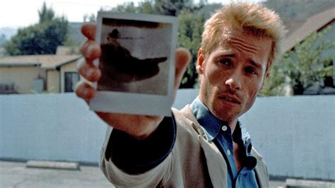 what was the movie explanation for memento